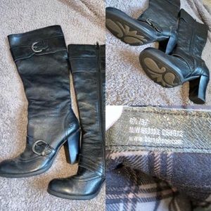 Women’s black Born boots size 6.5